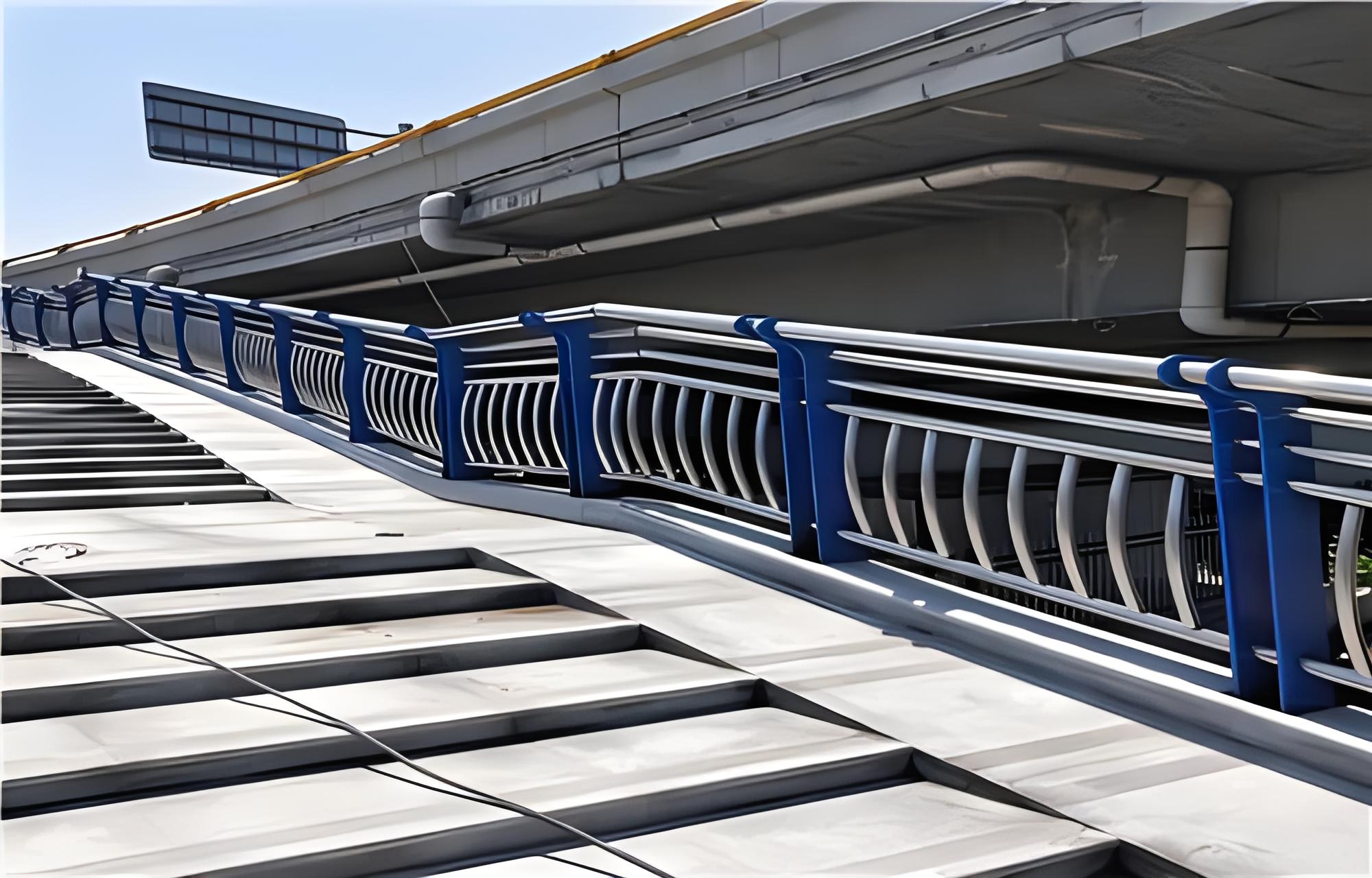 海口不锈钢桥梁护栏维护方案：确保安全，延长使用寿命